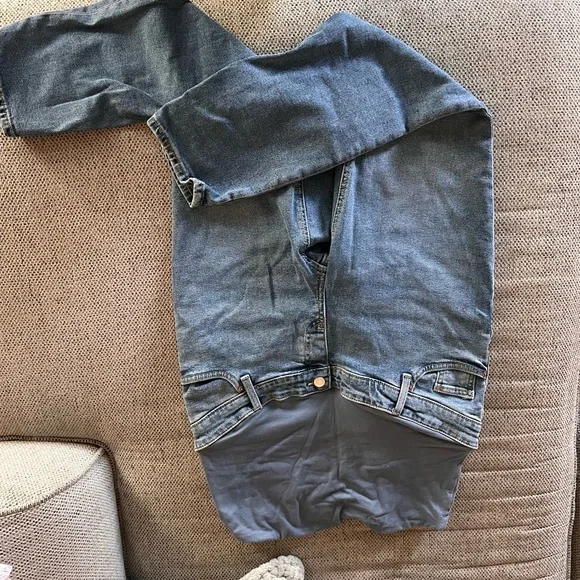 H&M Maternity Straight Blue Jeans - Picture 4 of 6